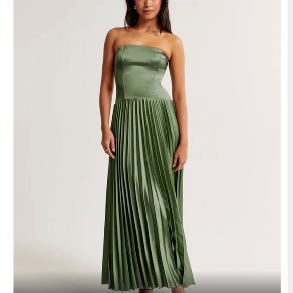 Abercrombie & Fitch Dresses & Skirts - Abercrombie Giselle strapless drop waist satin maxi dress